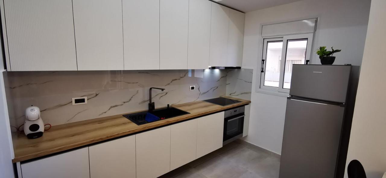 Lungomare Luxury Sea View Apartaments Vlorë Εξωτερικό φωτογραφία