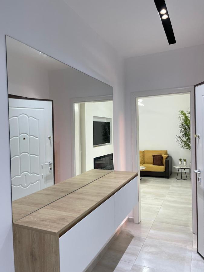 Lungomare Luxury Sea View Apartaments Vlorë Εξωτερικό φωτογραφία