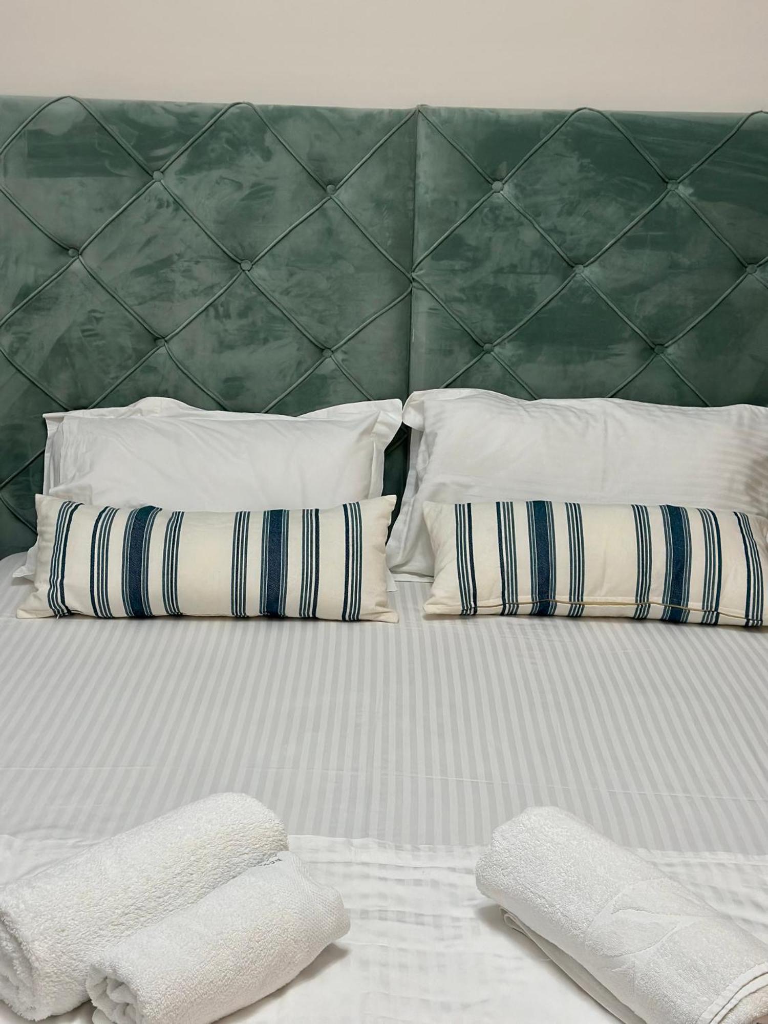 Lungomare Luxury Sea View Apartaments Vlorë Εξωτερικό φωτογραφία