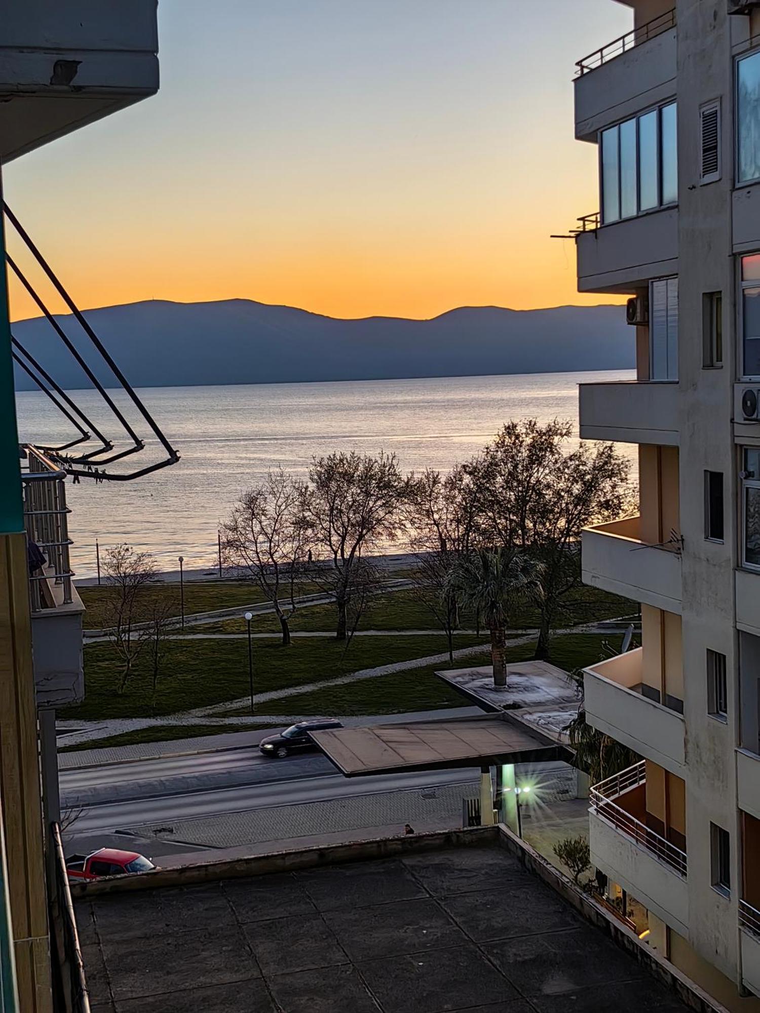 Lungomare Luxury Sea View Apartaments Vlorë Δωμάτιο φωτογραφία